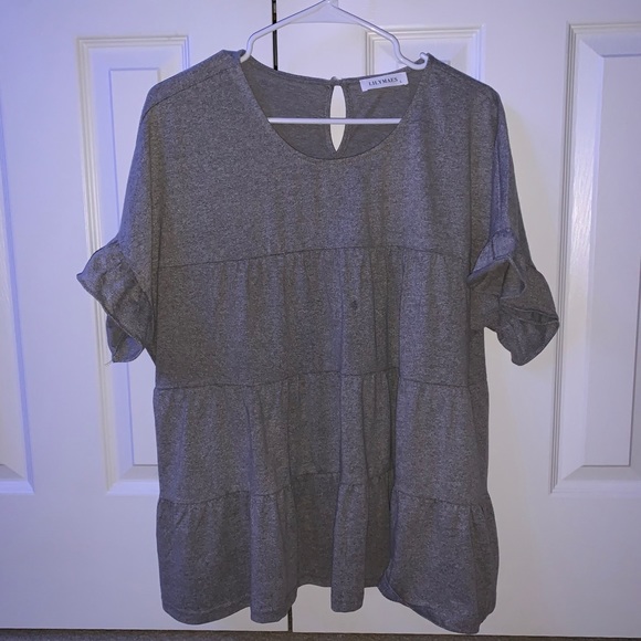 Super Cute Grey Blouse - Picture 2 of 2